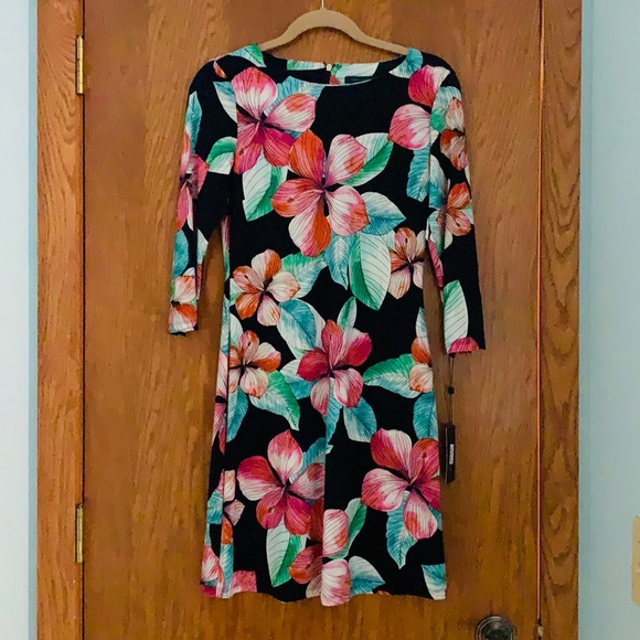 🎉HP 2X🎉Tommy Hilfiger Size 2 Colorful Floral Navy Dress - Picture 2 of 5